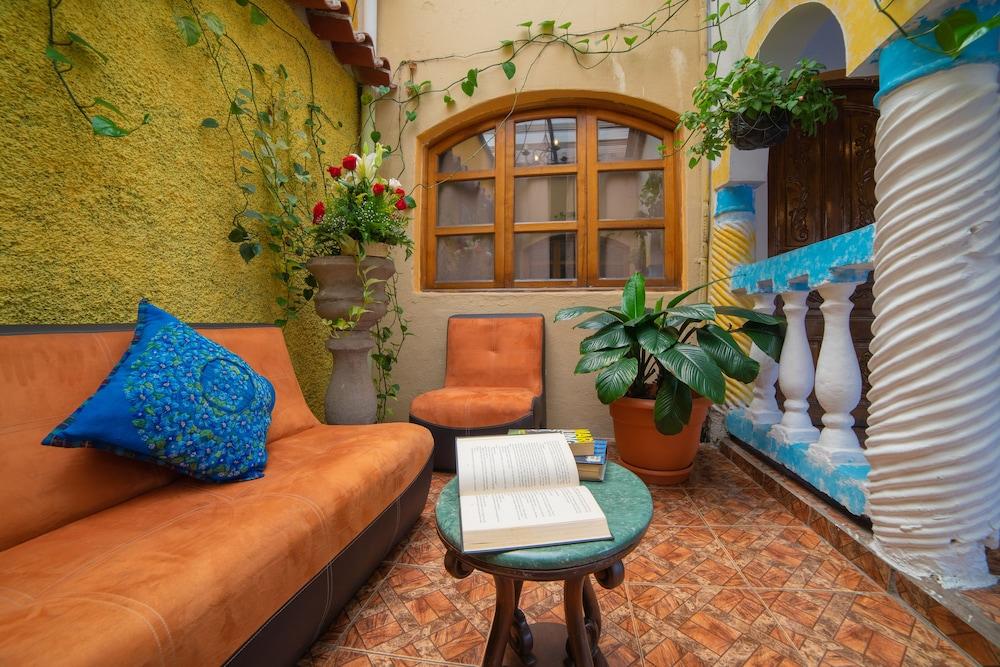Hotel Gran Plaza Euromaya Antigua Екстер'єр фото