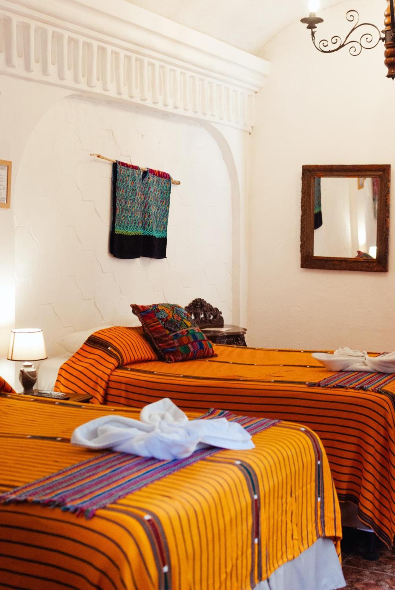 Hotel Gran Plaza Euromaya Antigua Екстер'єр фото