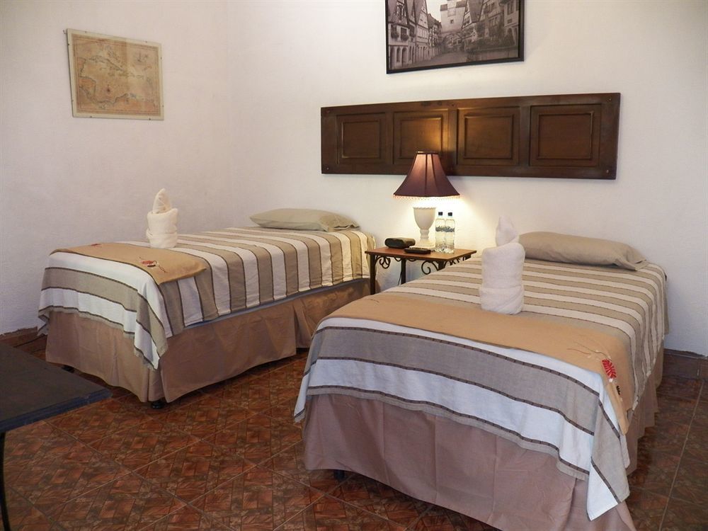 Hotel Gran Plaza Euromaya Antigua Екстер'єр фото