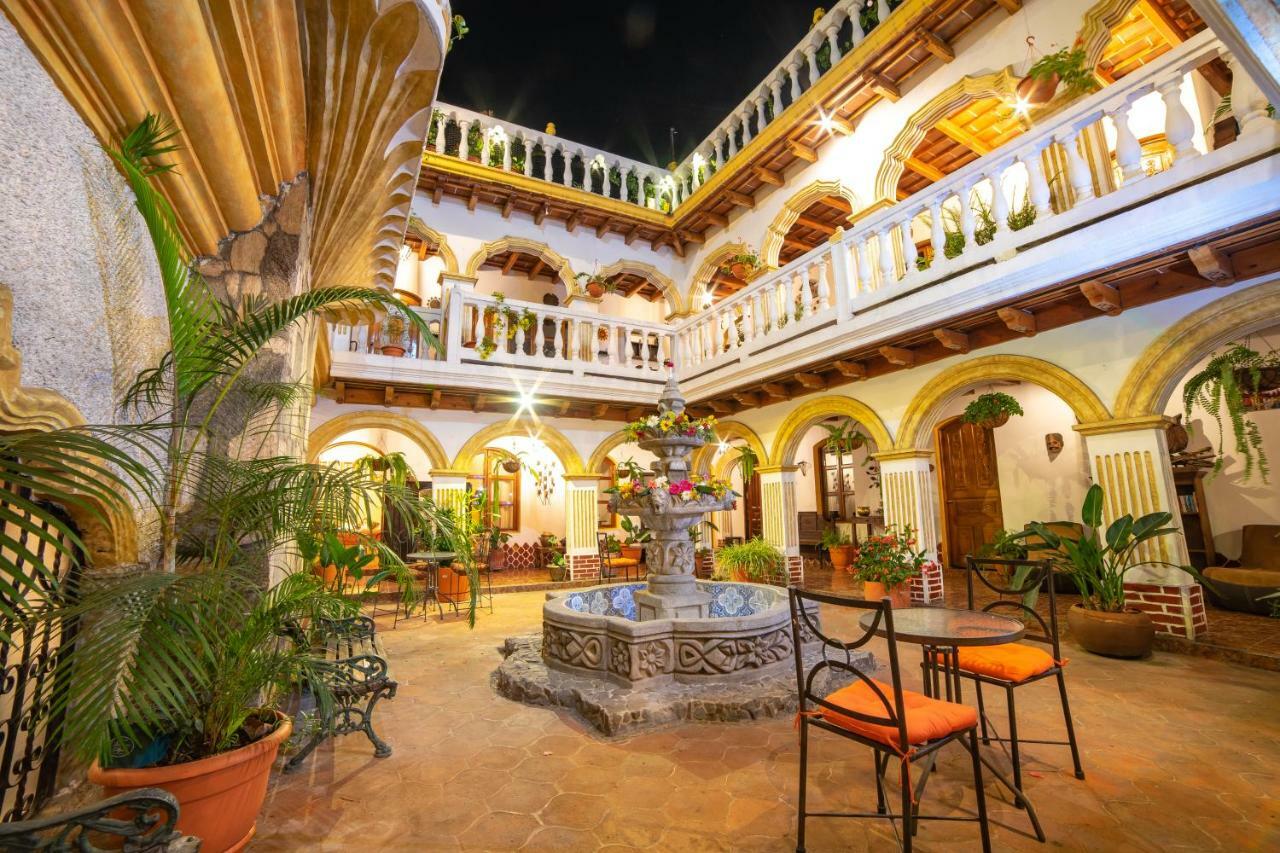 Hotel Gran Plaza Euromaya Antigua Екстер'єр фото